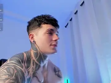 Chaturbate Live Porn of alan_rosee