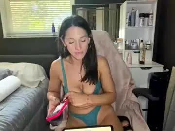 Chaturbate Nude Webcam of jadeee__ivy