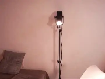Chaturbate Live Sex Cam of lily_miiller