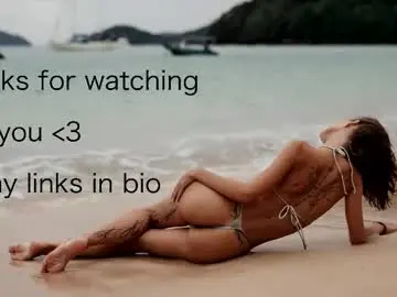 Chaturbate Live Sex Cam of shiningstarrr