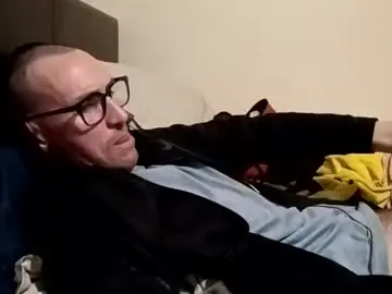 Chaturbate Live Sex Cam of willbarringer12