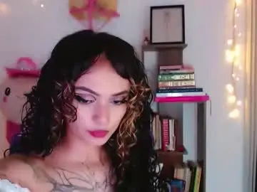 Chaturbate Free Porn Cam of bluee_v