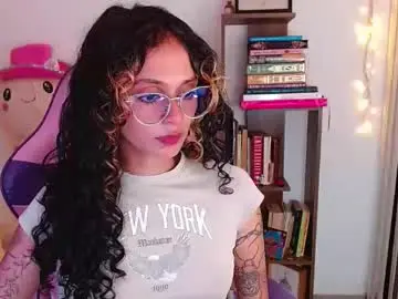 Chaturbate Nude Webcam of bluee_v