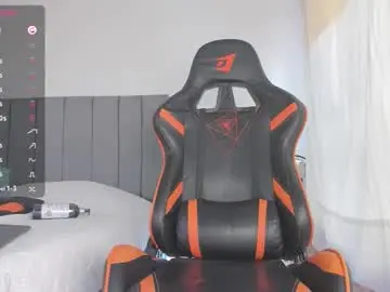 Chaturbate Free Porn Cam of dustinlevine