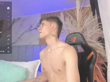 Chaturbate Sex Cam of dustinlevine