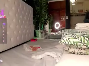 Chaturbate Best live sex cam show of ebony_katterin