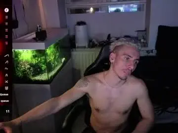 Chaturbate Adult Video Chat of rayzel_white