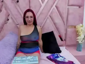 Chaturbate Best live sex cam show of violetaa_22
