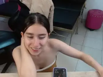 Chaturbate Live Sex of adhara_kitten