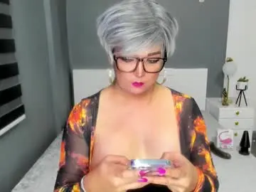 Chaturbate Live Sex Cam of babylonia_goddess