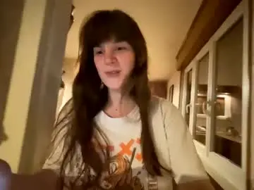 Chaturbate Live Sex Cam of claire_moulin