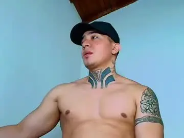 Chaturbate Watch Live Sex Cams of criss__tom