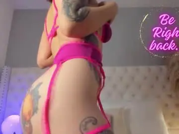 Chaturbate Live Sex Cam of liz_grey_