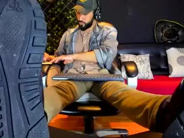 Chaturbate Adult Video Chat of alessandro__wye