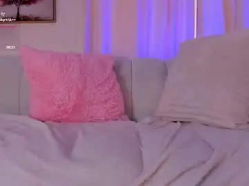 Chaturbate Live Sex Cam of isabellalux_