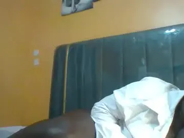 Chaturbate Live Sex Cam of ladyblossoms19