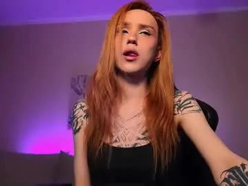 Chaturbate Live Sex Cam of twiinkie_pie