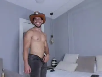 Chaturbate Best live sex cam show of axelblue_