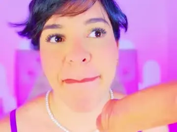 Chaturbate Adult Video Chat of charlootteevans