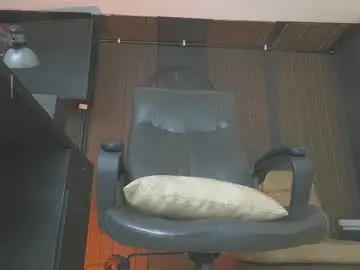 Chaturbate Adult Webcams of leon_1717