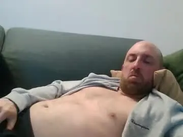 Chaturbate Live Sex of lucabeech88