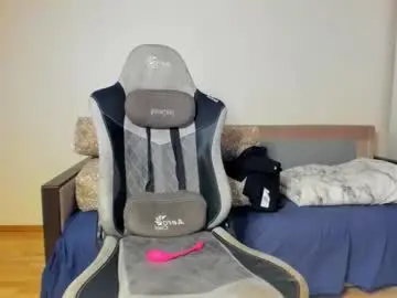 Chaturbate Live Sex Cam of sam_huston18