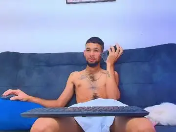 Chaturbate Live Sex of enyel_100