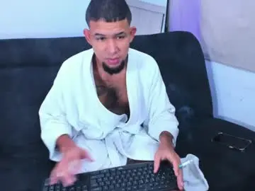 Chaturbate Adult Video Chat of enyel_100