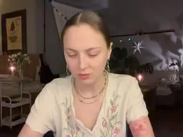 Chaturbate Live Sex Cam of holydori