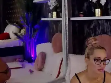 Chaturbate Nude Webcam of isabelleethan