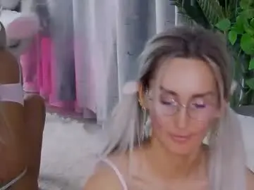 Chaturbate Adult Webcams of isabelleethan