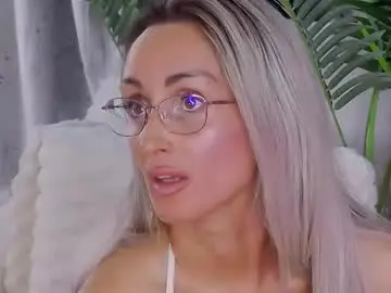 Chaturbate Sex Cam of isabelleethan