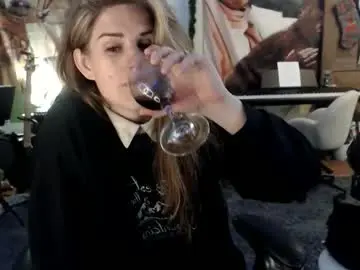 Chaturbate Live Porn of katiecutie_5