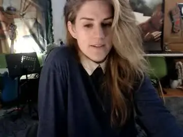 Chaturbate Nude Webcam of katiecutie_5