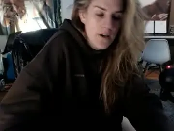 Chaturbate Live Sex Cam of katiecutie_5