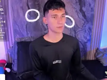 Chaturbate Live Sex Cam of kingparker1