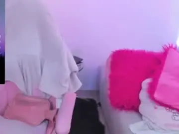 Chaturbate Free Porn Cam of martina_robertss_