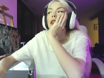 Chaturbate Sex Cam of tinykylie