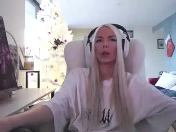 Chaturbate Nude Webcam of tinykylie