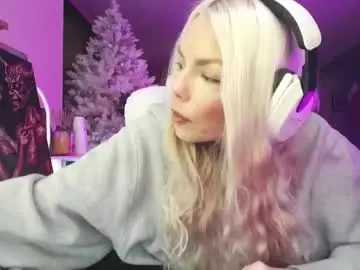 Chaturbate Watch Live Sex Cams of tinykylie