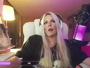 Chaturbate Adult Webcams of tinykylie