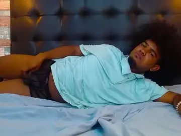 Chaturbate Free Porn Cam of jaicob_runeer