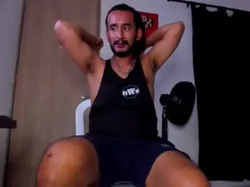 Chaturbate Free Live Porn of cloudy_pigdude