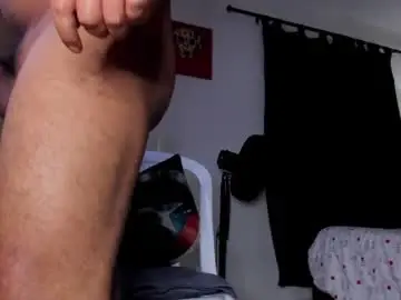 Chaturbate Adult Webcam of cloudy_pigdude