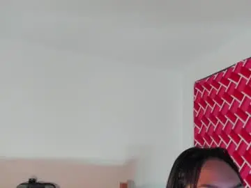 Chaturbate Free Porn Cam of emiily15_