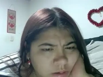 Chaturbate Free Live Porn of kimmy_kimmy_