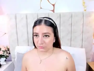 Chaturbate Live Sex Cam of laura_smith12