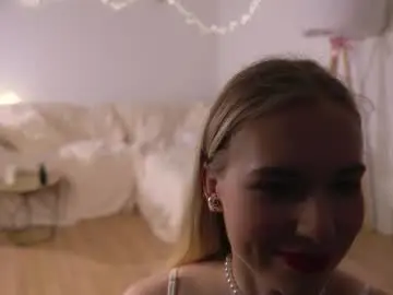 Chaturbate Free Live Porn of lorrie_love_story