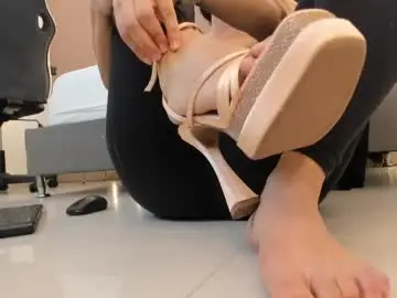 Chaturbate Free Live Porn of zoee_zi