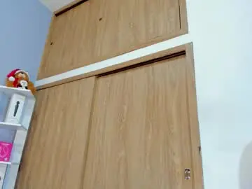 Chaturbate Watch Live Sex Cams of paula_brown18